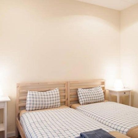 Piquer Apartment Barcelona Luaran gambar