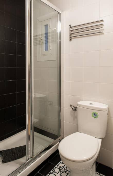 Piquer Apartment Barcelona Luaran gambar